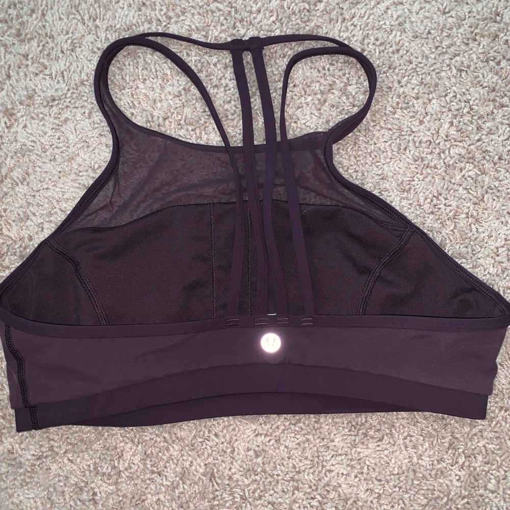 Lululemon sports bra